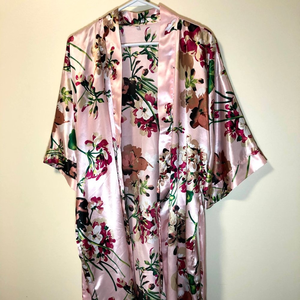 Silky Pink Floral Robe | Bridesmaid